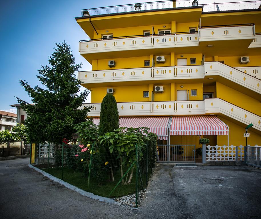 Nelson Hotel Альба-Адриатика Экстерьер фото