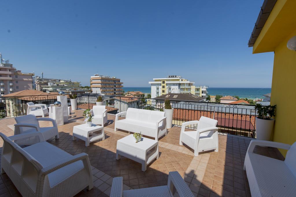 Nelson Hotel Альба-Адриатика Экстерьер фото