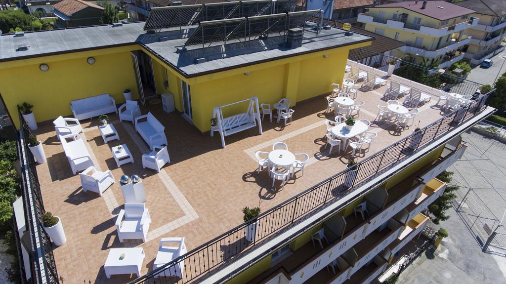 Nelson Hotel Альба-Адриатика Экстерьер фото